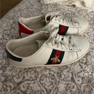 Gucci White Leather Sneakers with Red & Green Stripe and Gold Bee